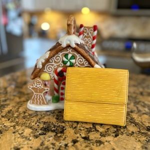 LOUIS VUITTON epi portefeiulle Elise trifold Leather wallet